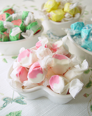 Strawberry Creme Taffy